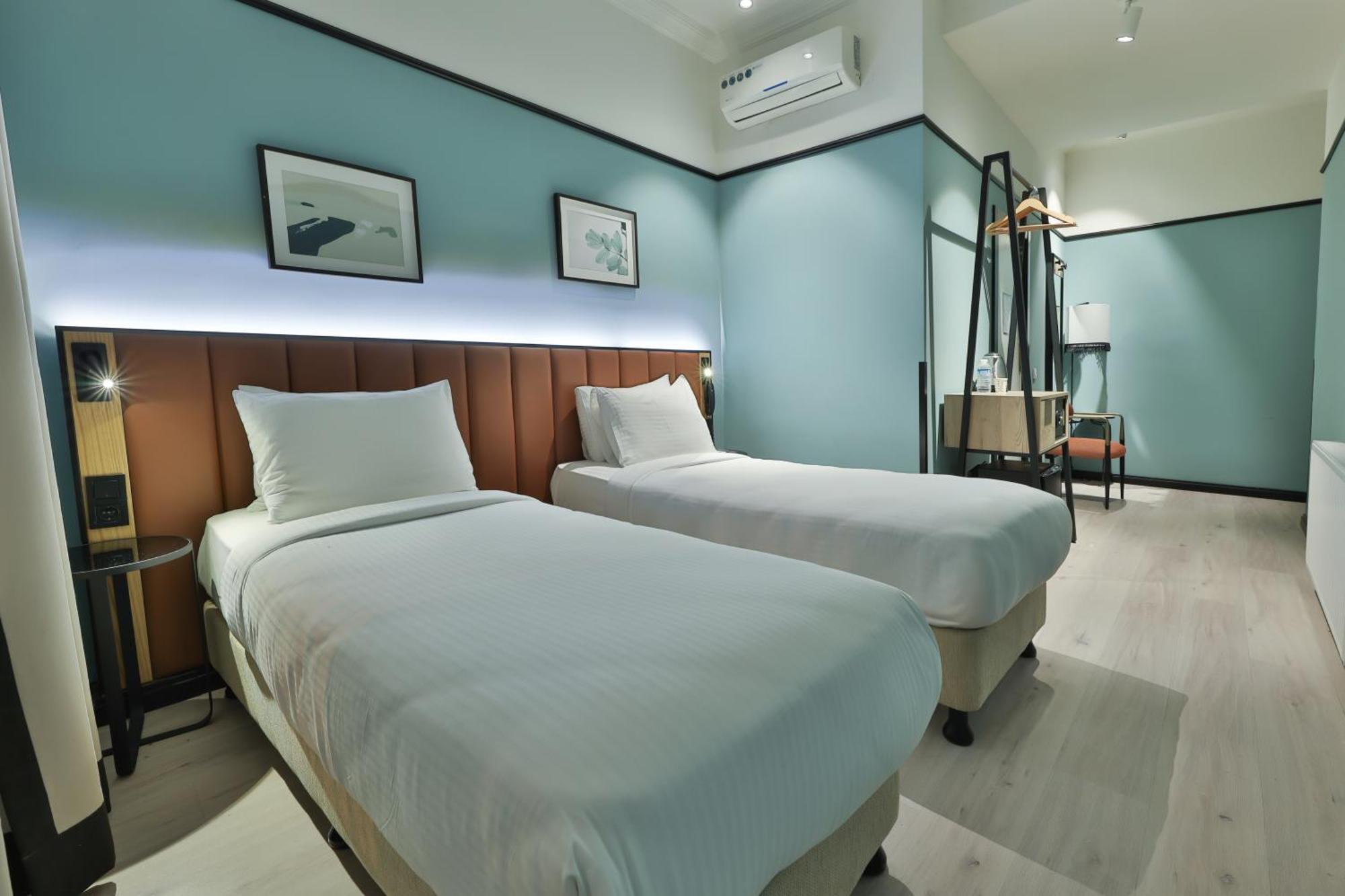 Ea Exclusive Otel