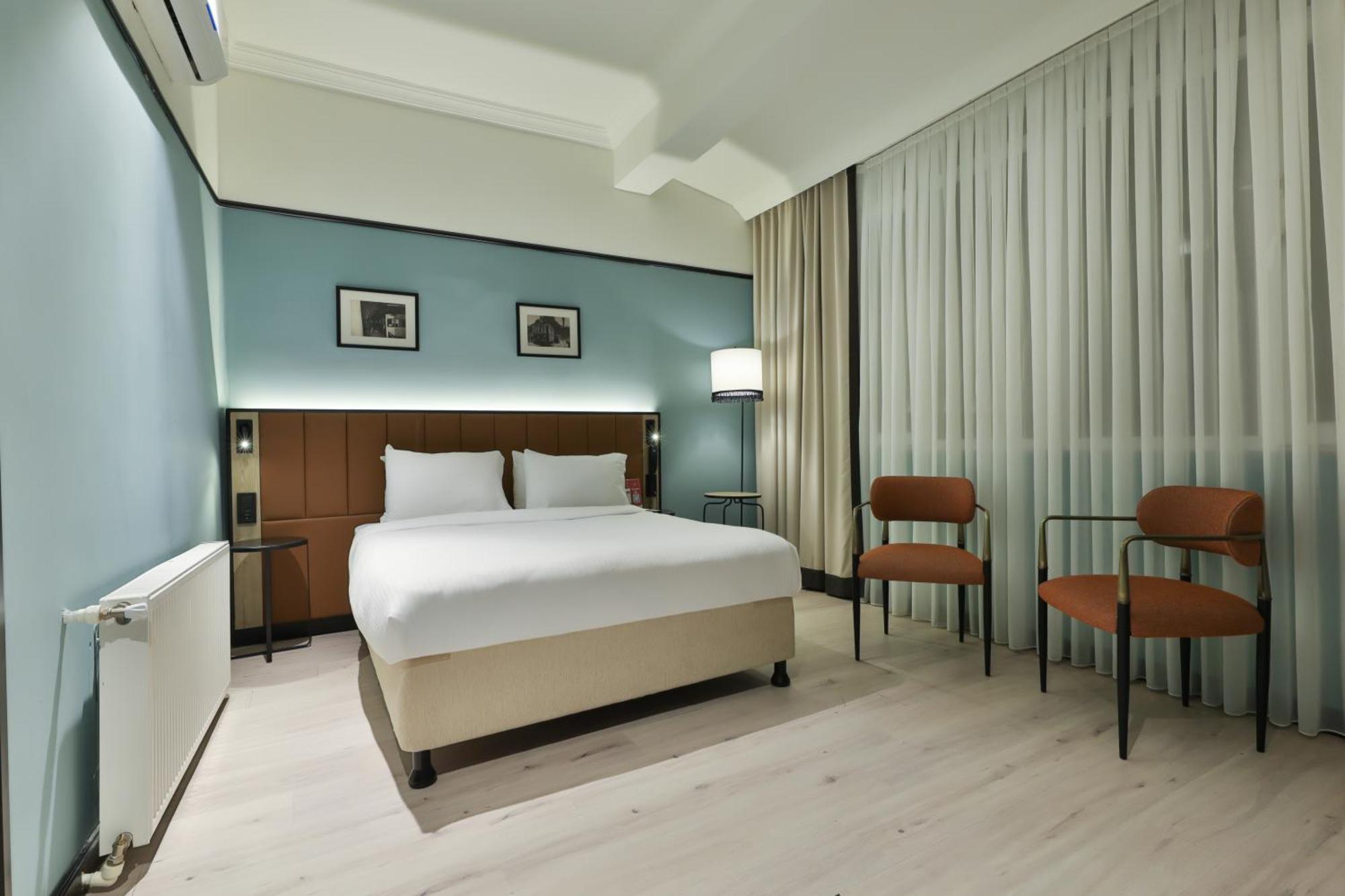 Ea Exclusive Otel *